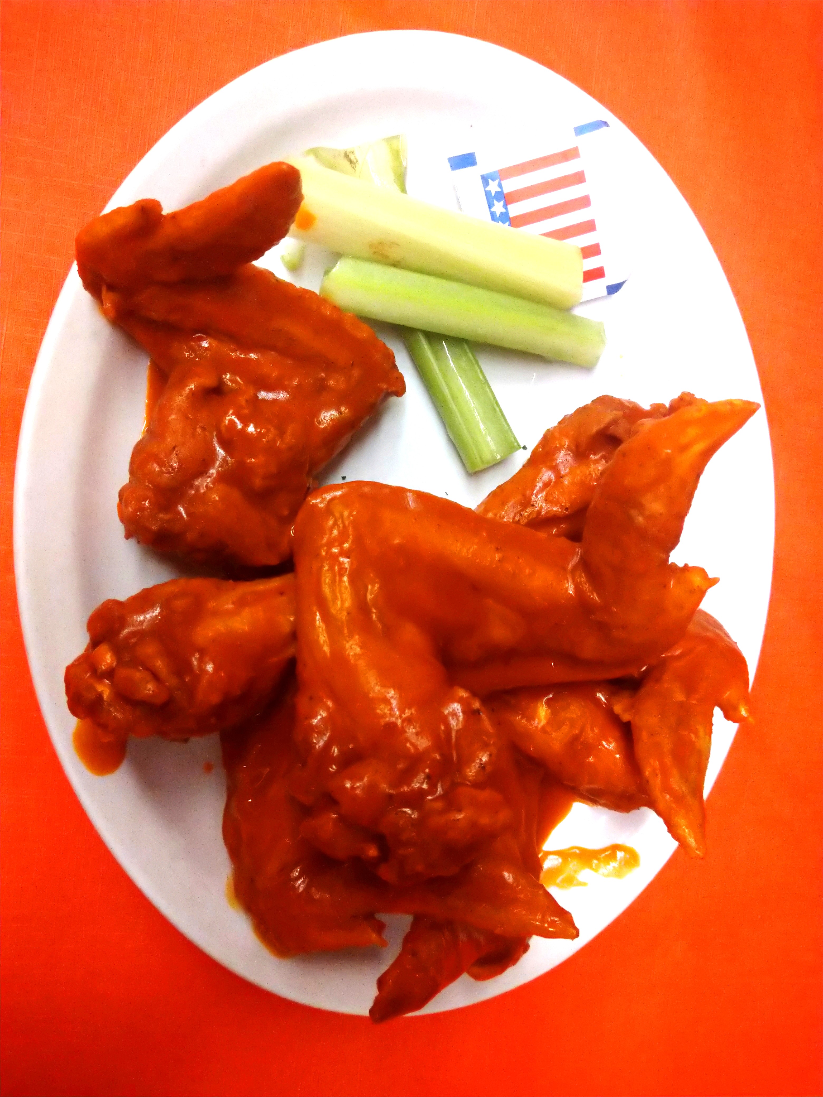 Order Leona's Classic 15 Minute Jumbo Wings food online from Leona's Pizza store, Chicago on bringmethat.com