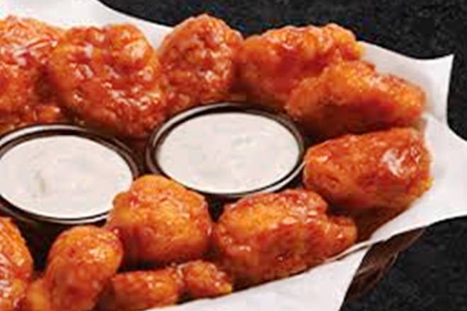 Order Boneless Wings food online from Round Table Pizza store, Millbrae on bringmethat.com