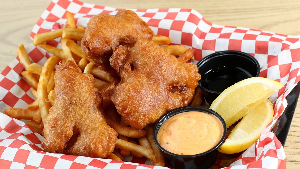 Order Fish and Chips food online from Papa Mak's Burgers store, San Francisco on bringmethat.com