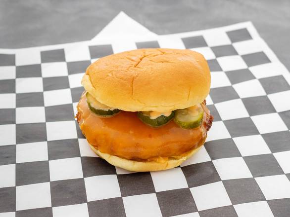 Order Sriracha Chicken Sandwich food online from Cars Sandwiches & Shakes store, Ramsey on bringmethat.com