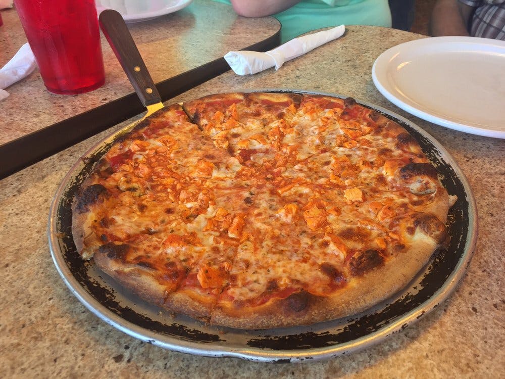 Order Buffalo Chicken Pizza - Medium 12'' (8 Slices) food online from Bella's Pizzeria store, Collierville on bringmethat.com
