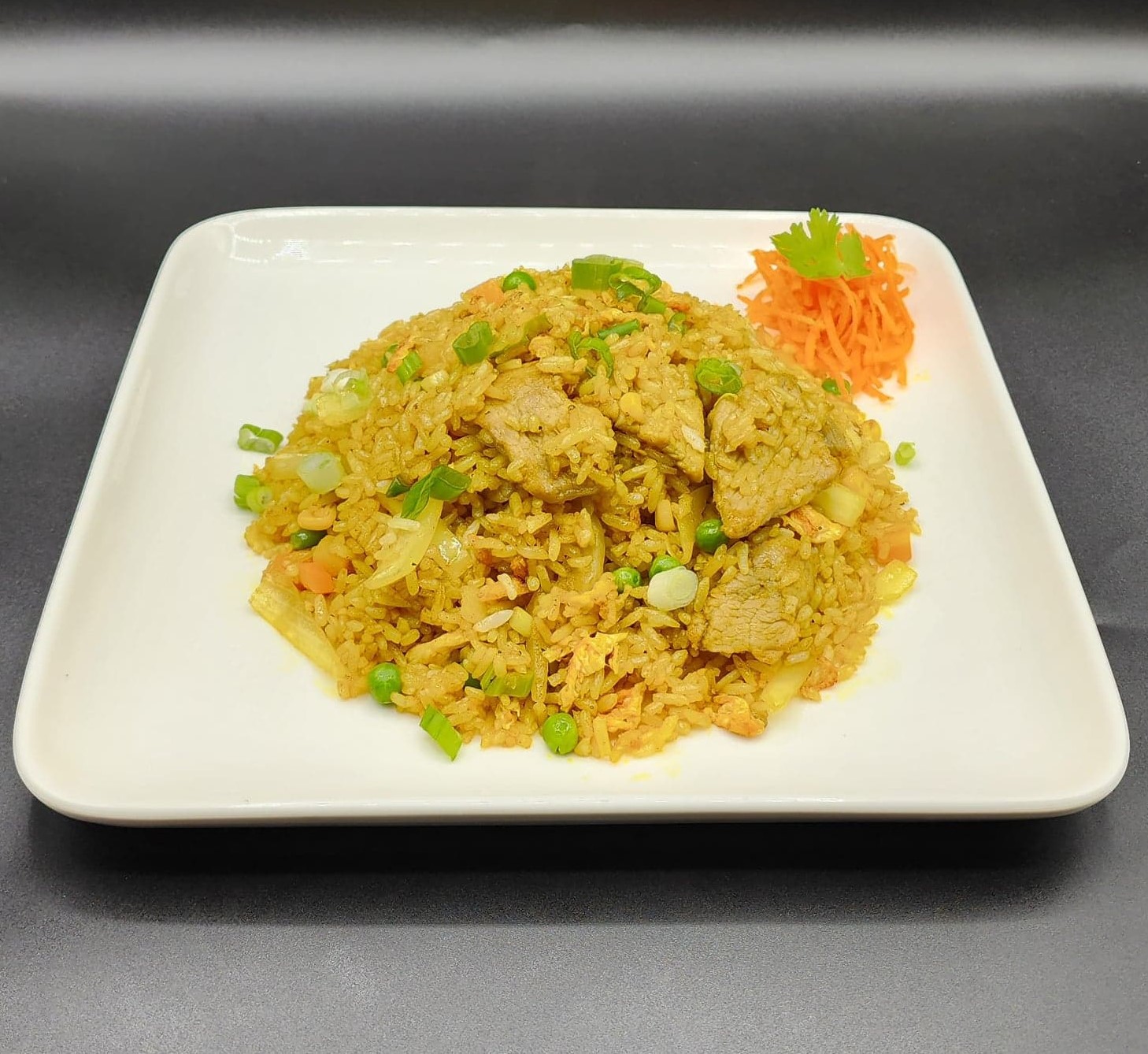 Order Curry Fried Rice food online from VIP Thai Cuisine store, Woodridge on bringmethat.com