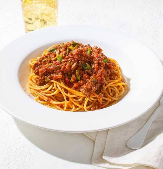 Order BOLOGNESE SPAGHETTI food online from California Pizza Kitchen store, Long Beach on bringmethat.com
