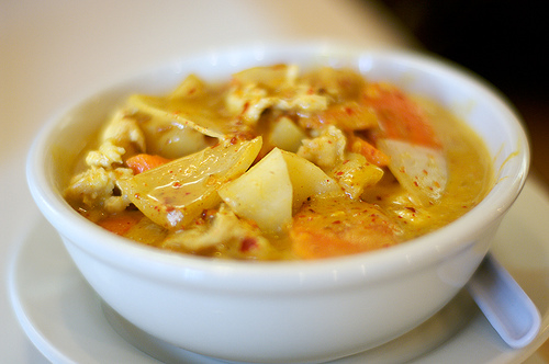 Order 36. Yellow Curry food online from Thai Sky Restaurant store, Long Beach on bringmethat.com