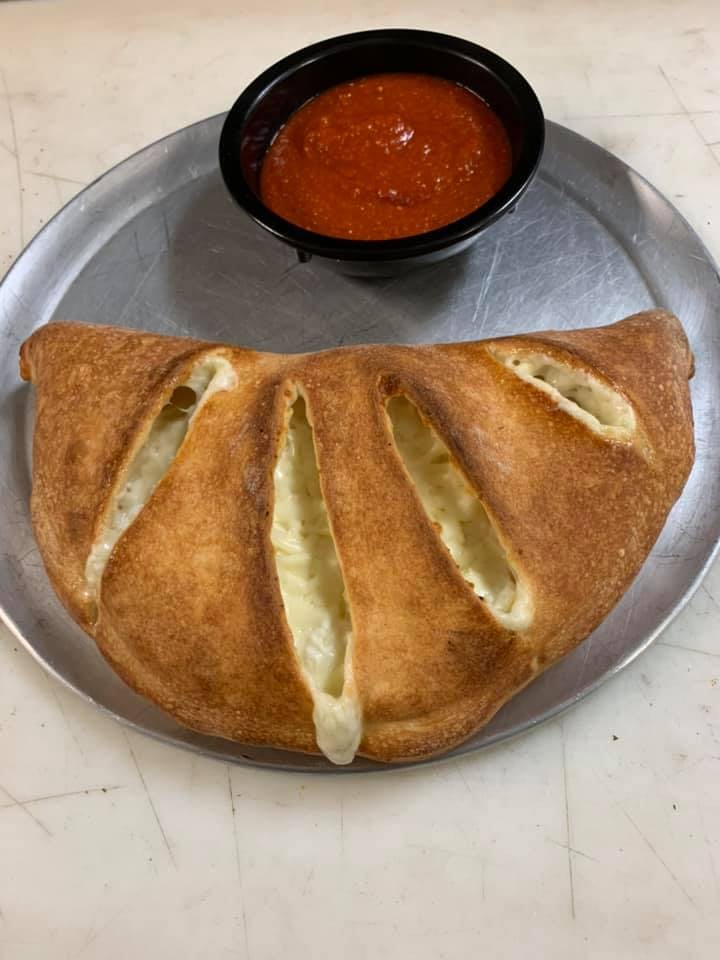 Order Cheese Calzone - Calzone food online from Big Belly store, Pulaski on bringmethat.com
