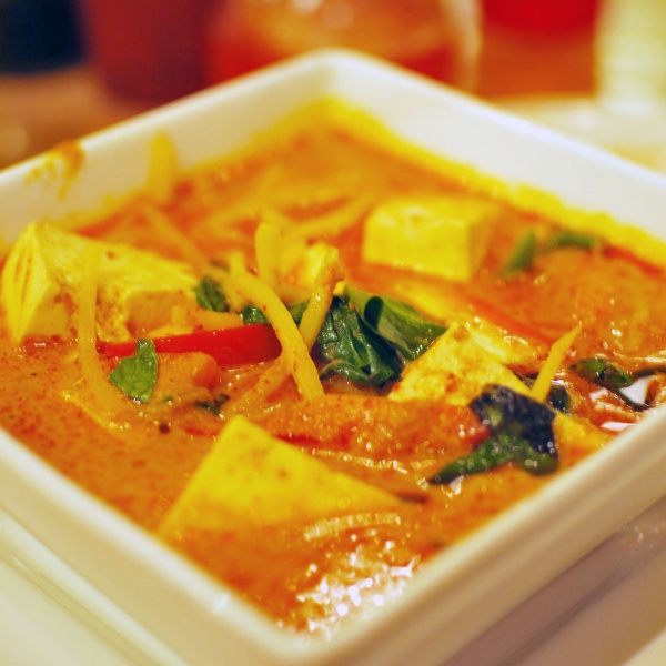 Order Red Curry food online from Bangkok Thai Cuisine store, Houston on bringmethat.com