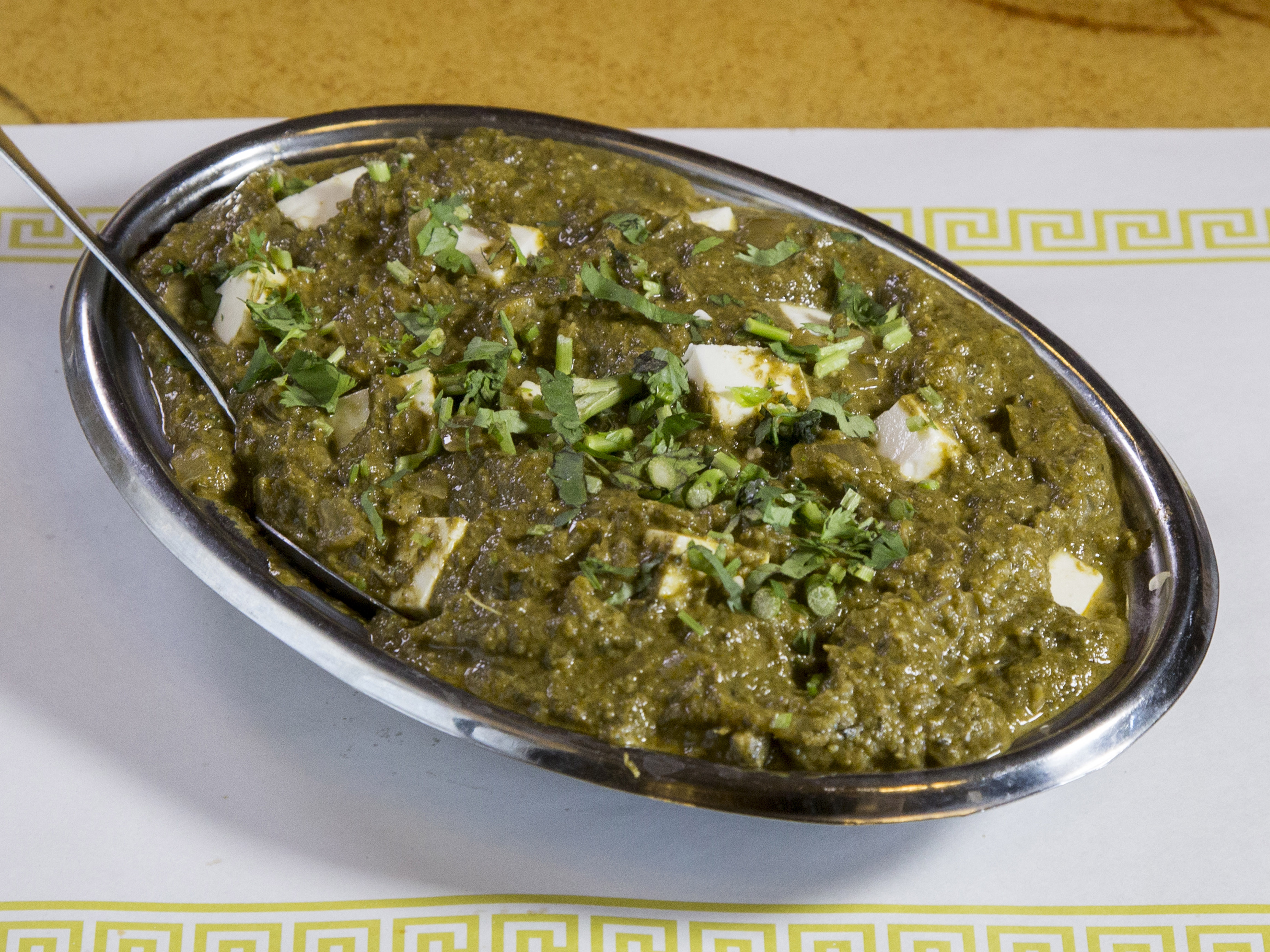 Order 17. Palak Paneer food online from India Oven store, Mesa on bringmethat.com