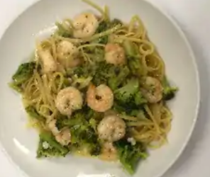 Order Shrimp and Broccoli Alfredo food online from White Cottage store, Wood Dale on bringmethat.com