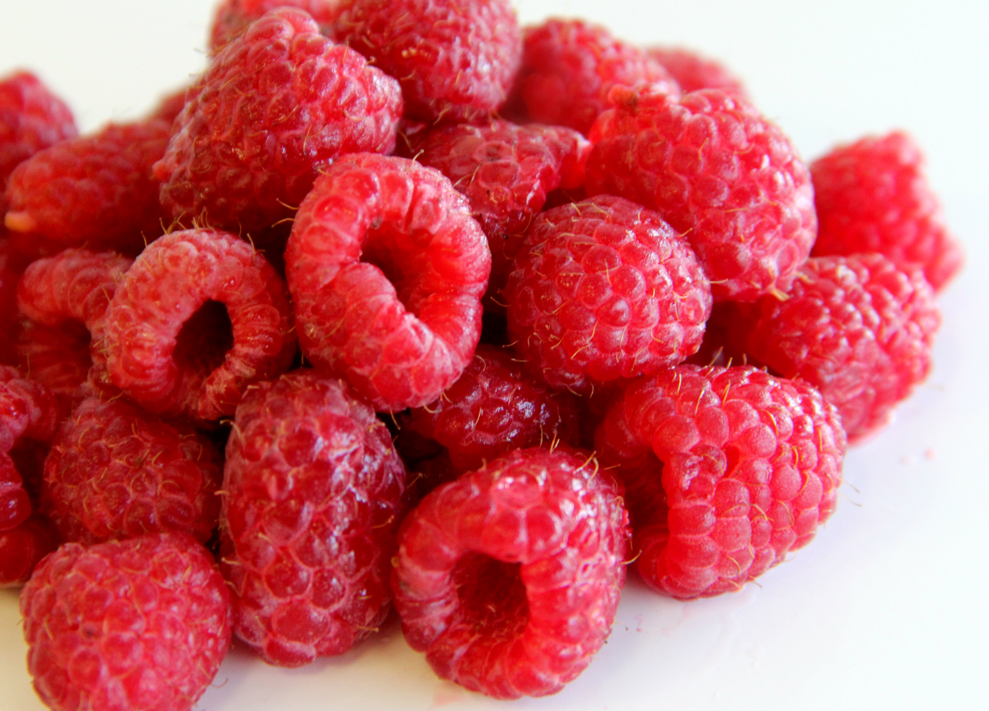Order Raspberries   .8oz food online from Yogurtini store, Glendale on bringmethat.com