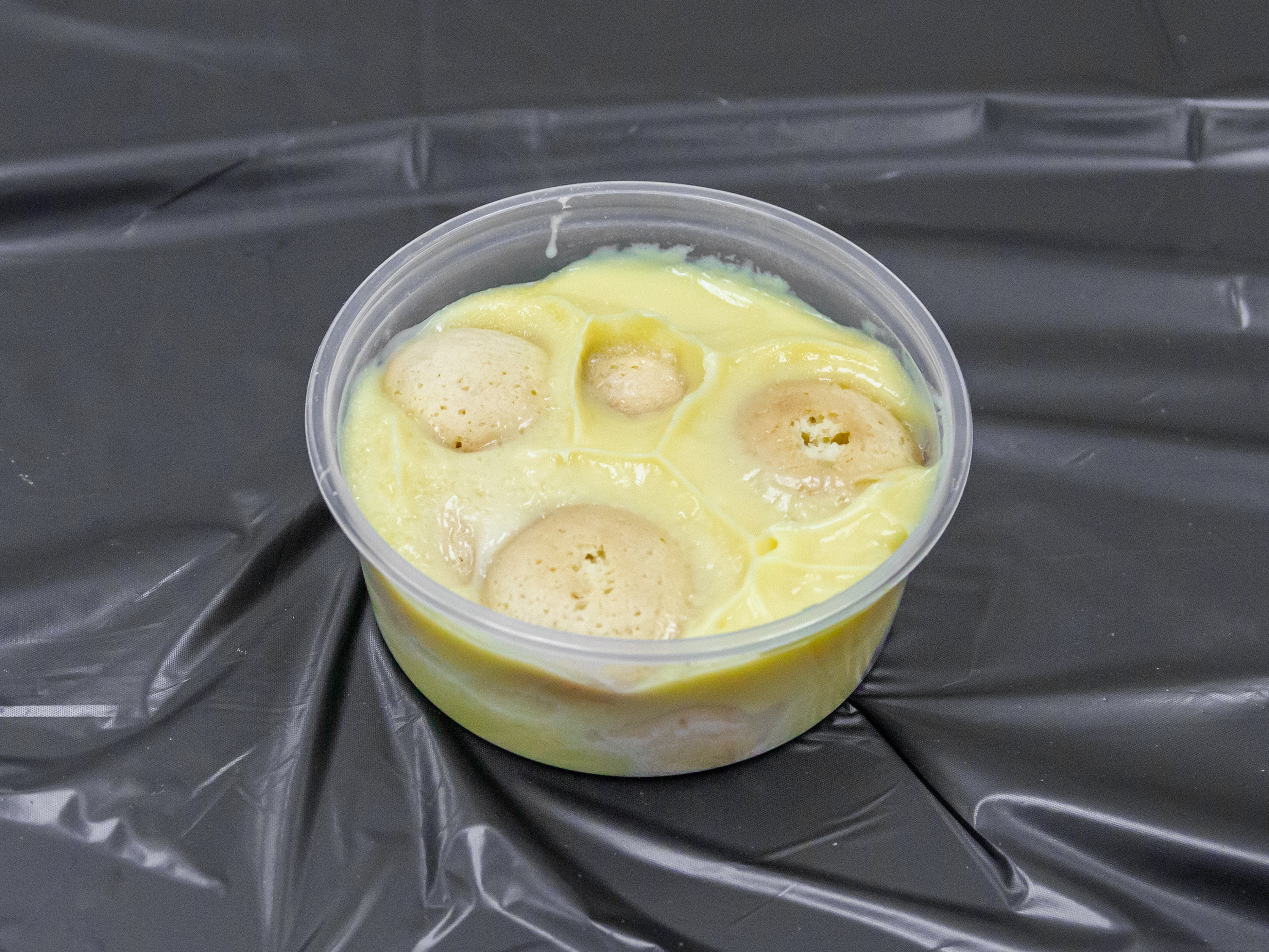 Order Banana Pudding food online from Southfield Fish & Chicken store, Southfield on bringmethat.com