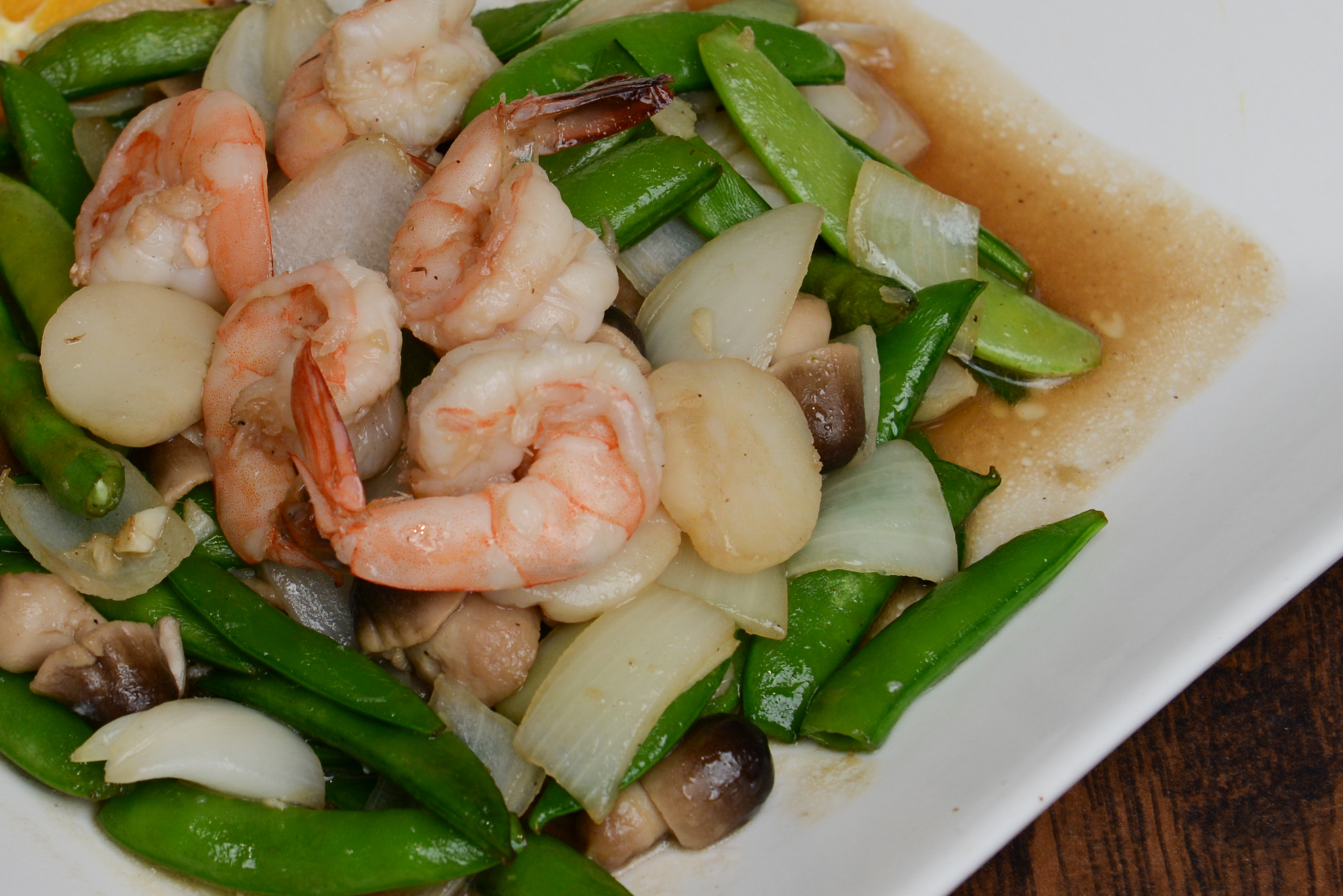 Order 47.Scallop with Shrimp and Sweet Peas food online from Rincome store, Northridge on bringmethat.com