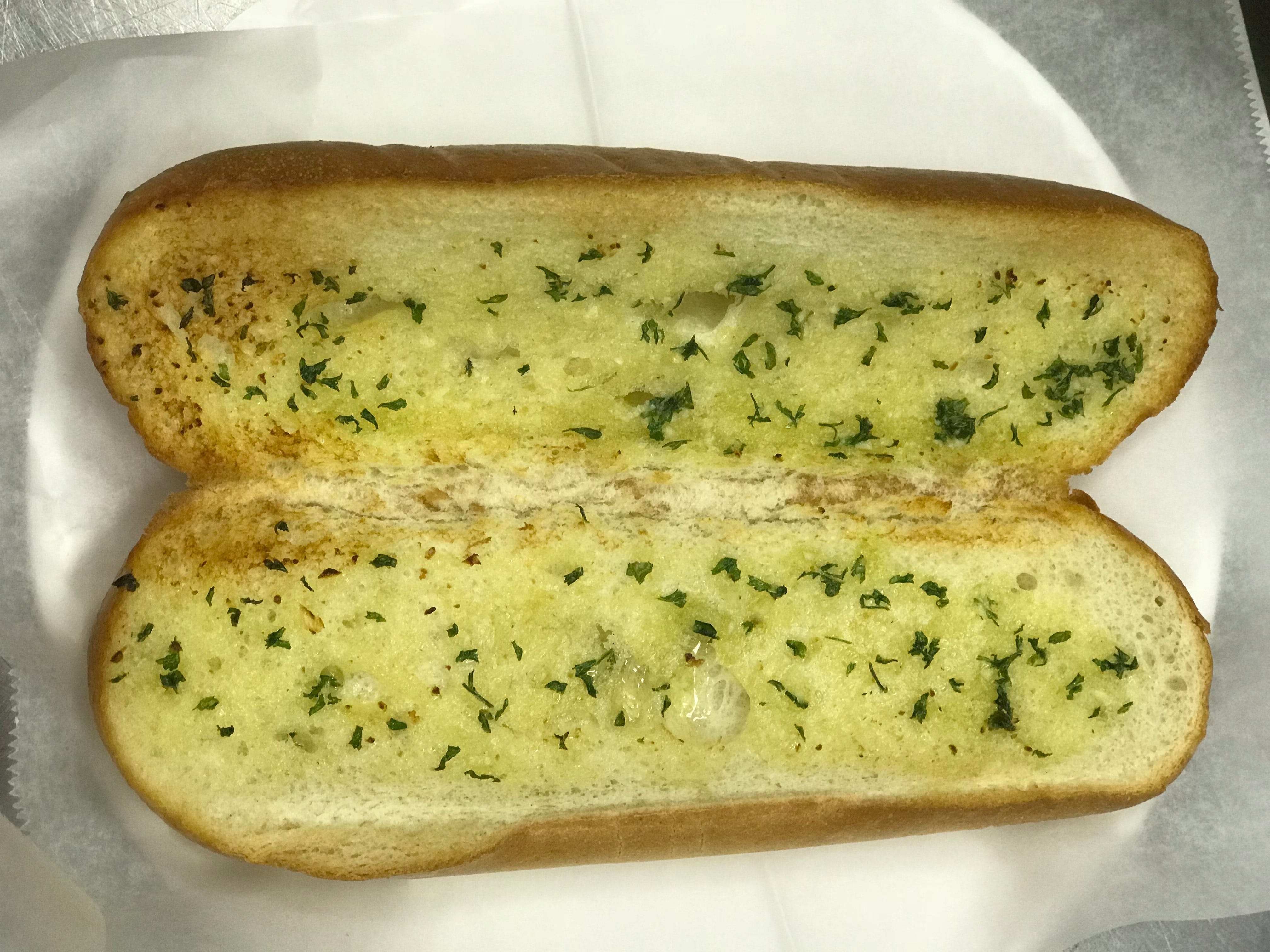 Order Garlic Bread - Appetizer food online from Brick 3 Pizza store, Milwaukee on bringmethat.com