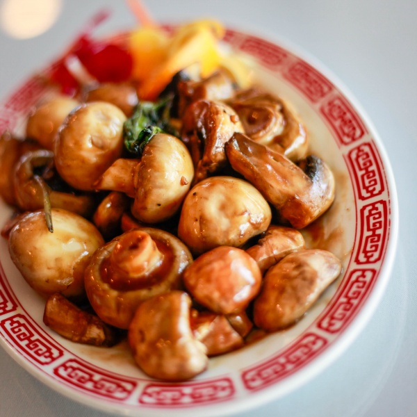 Order 150. Sauteed Mushrooms with Basil Sauce food online from Oriental Express store, Old Forge on bringmethat.com