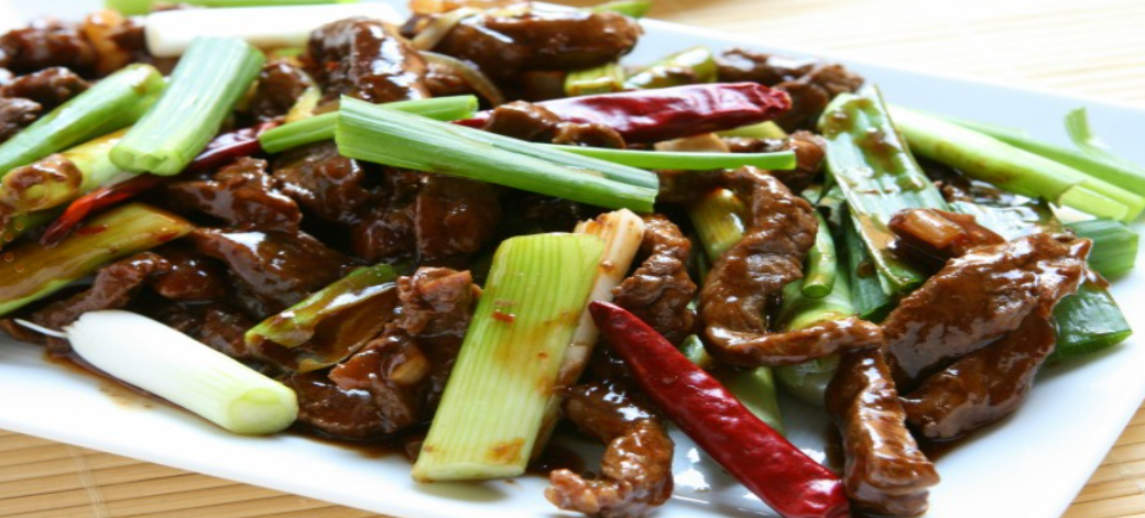 Order LV37. Szechuan Beef Lunch Special food online from Long River store, West Islip on bringmethat.com