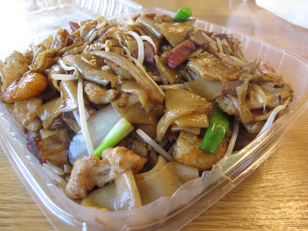 Order 57. House Special Chow Fun food online from Taste of Asian store, Lodi on bringmethat.com