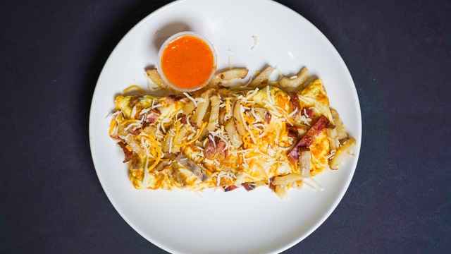 Order Cheesy Potato Bacon Omelette food online from Fork to Fit Kitchen store, Mcallen on bringmethat.com
