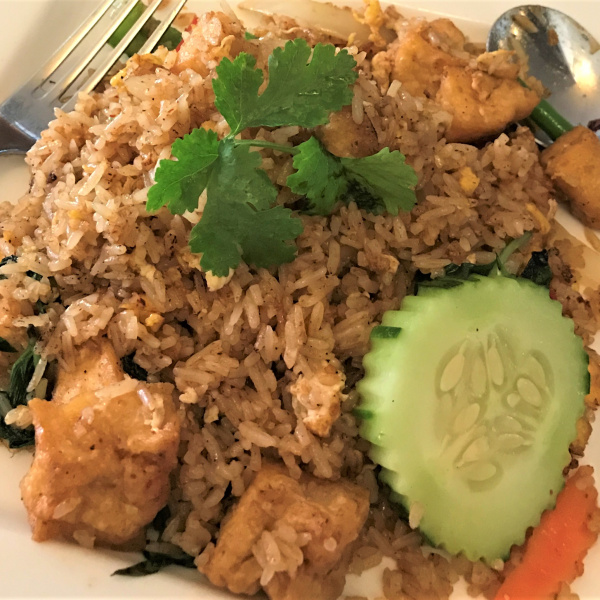Order R2. Basil Fried Rice food online from Williamsburg Thai store, Brooklyn on bringmethat.com