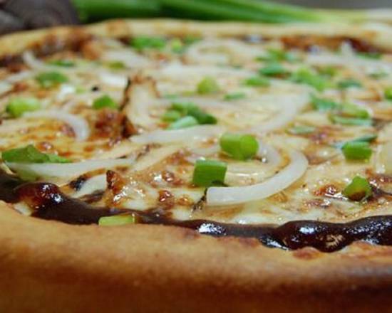 Order Chicken Barbecue Pizza (12" Medium) food online from Stefano Pizza store, San Rafael on bringmethat.com