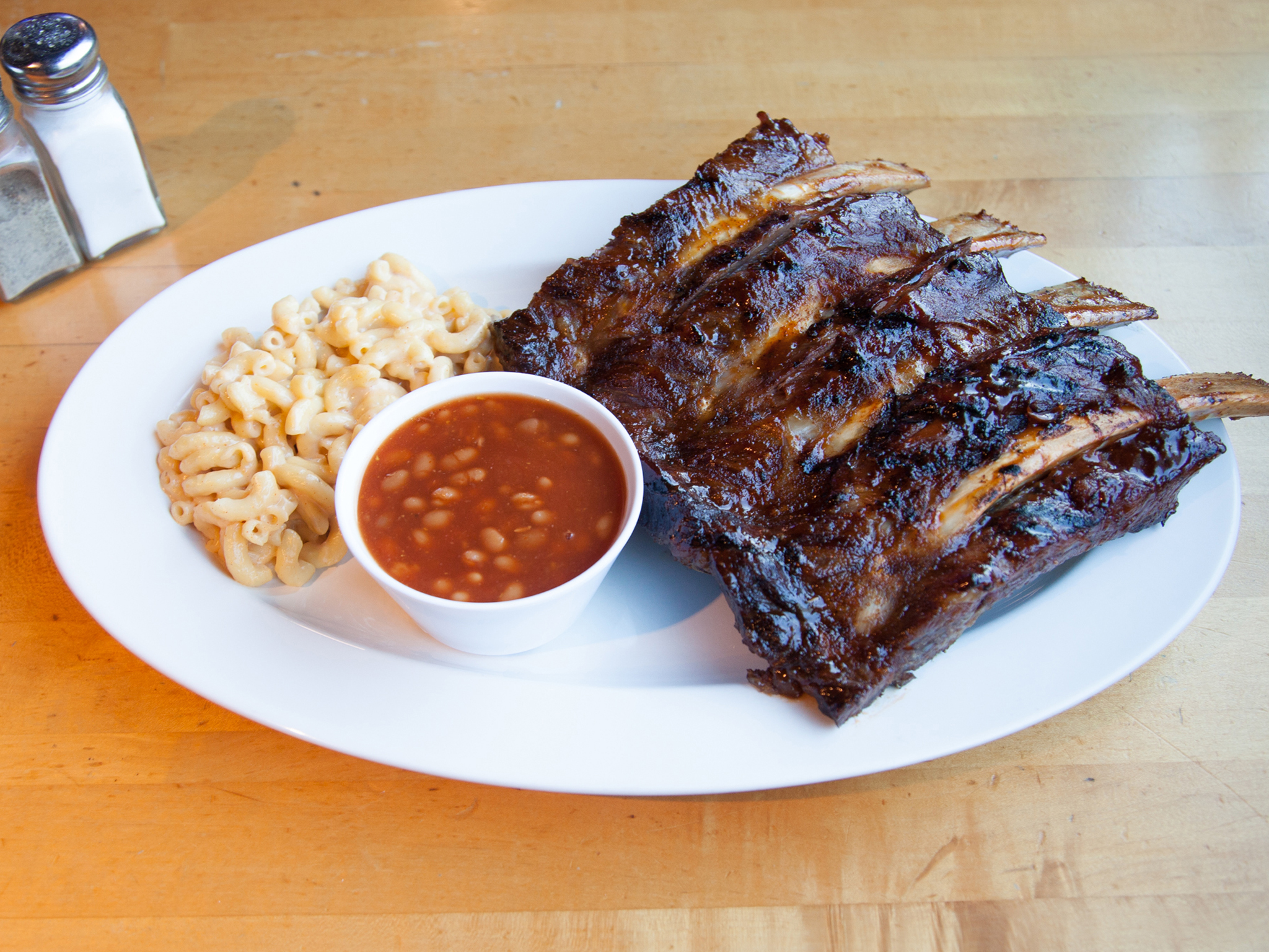 Order Brandon The Banker Combo food online from Ribs USA store, Burbank on bringmethat.com