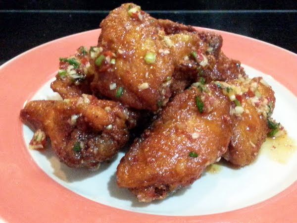 Order Thai Sweet Chili Wings food online from Royal Siam store, New York on bringmethat.com