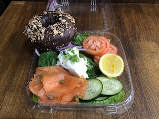 Order Sliced Smoked Salmon Platter food online from Bread Brothers Bagel Cafe store, Brooklyn on bringmethat.com