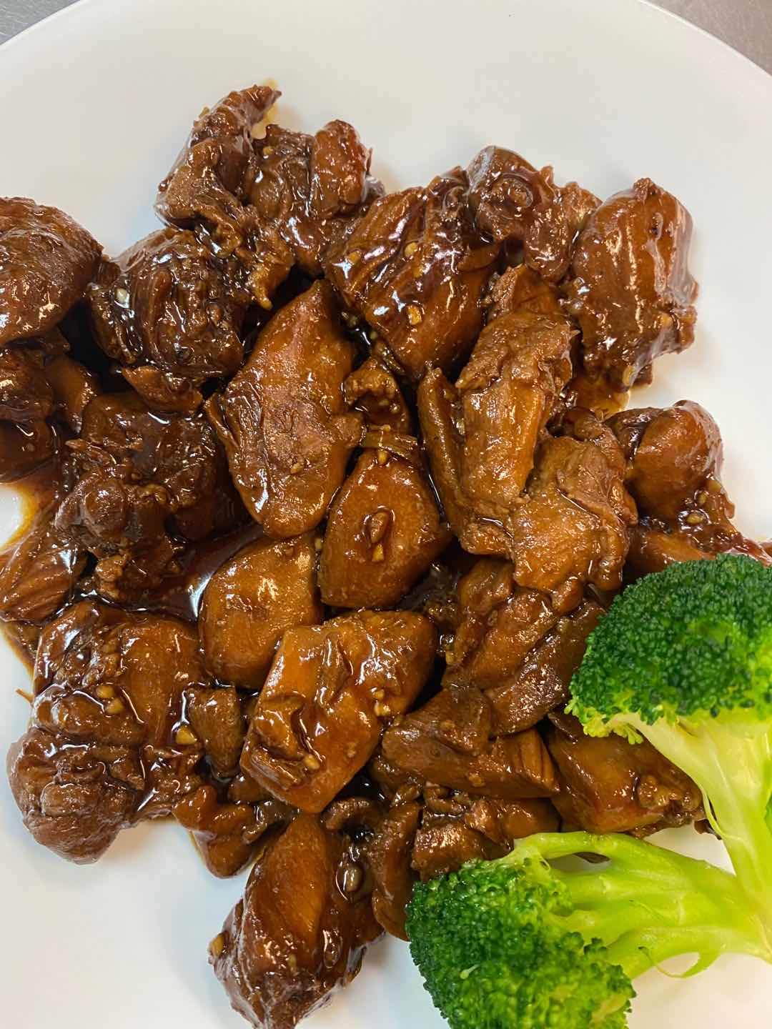 Order Bourbon Chicken Plate food online from Dragon Bowl store, Chicago on bringmethat.com