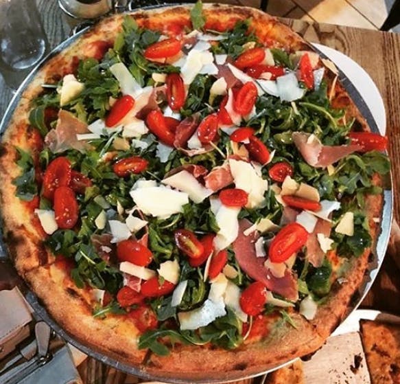 Order Arugula Pizza - Individual 12" food online from Il Forno A Legna store, Rahway on bringmethat.com
