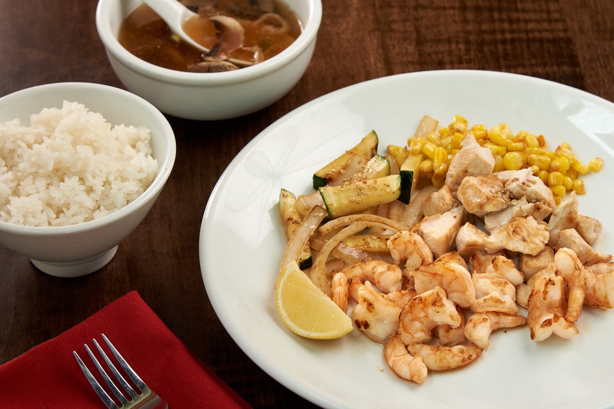 Order KIDS COMBINATION CHICKEN & SHRIMP food online from Benihana of Tokyo store, Plymouth Meeting on bringmethat.com