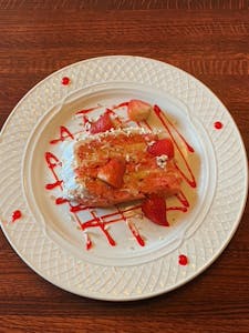 Order Strawberry Cake food online from Jasper Restaurant store, Kansas City on bringmethat.com