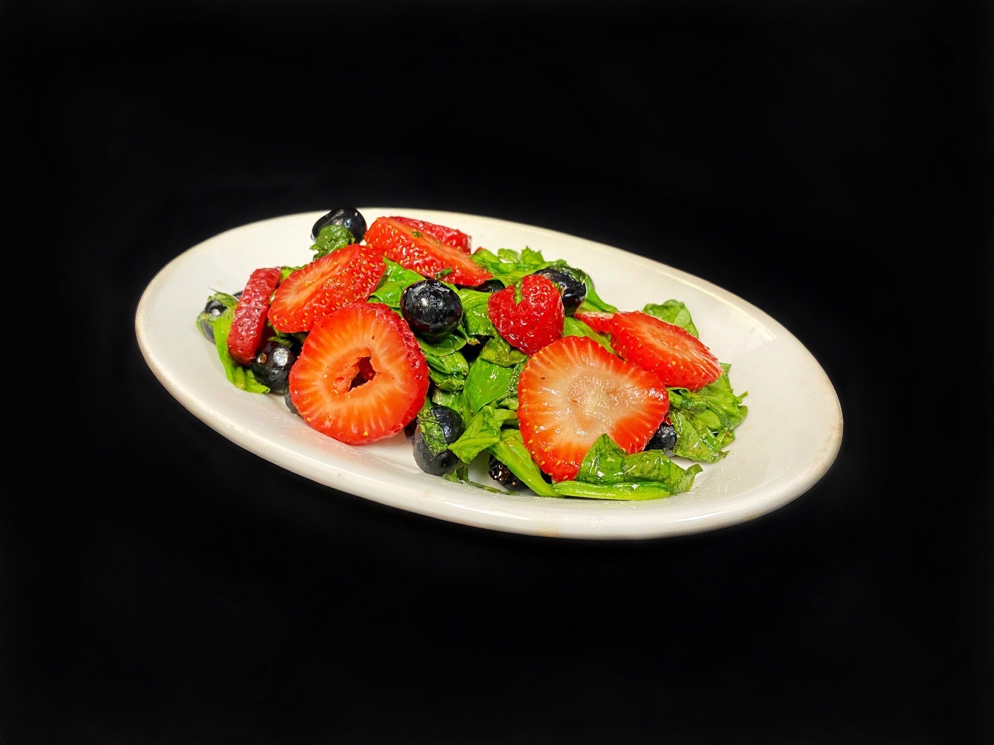 Order Spinach Berry Salad food online from Agora Churrascaria store, Irvine on bringmethat.com