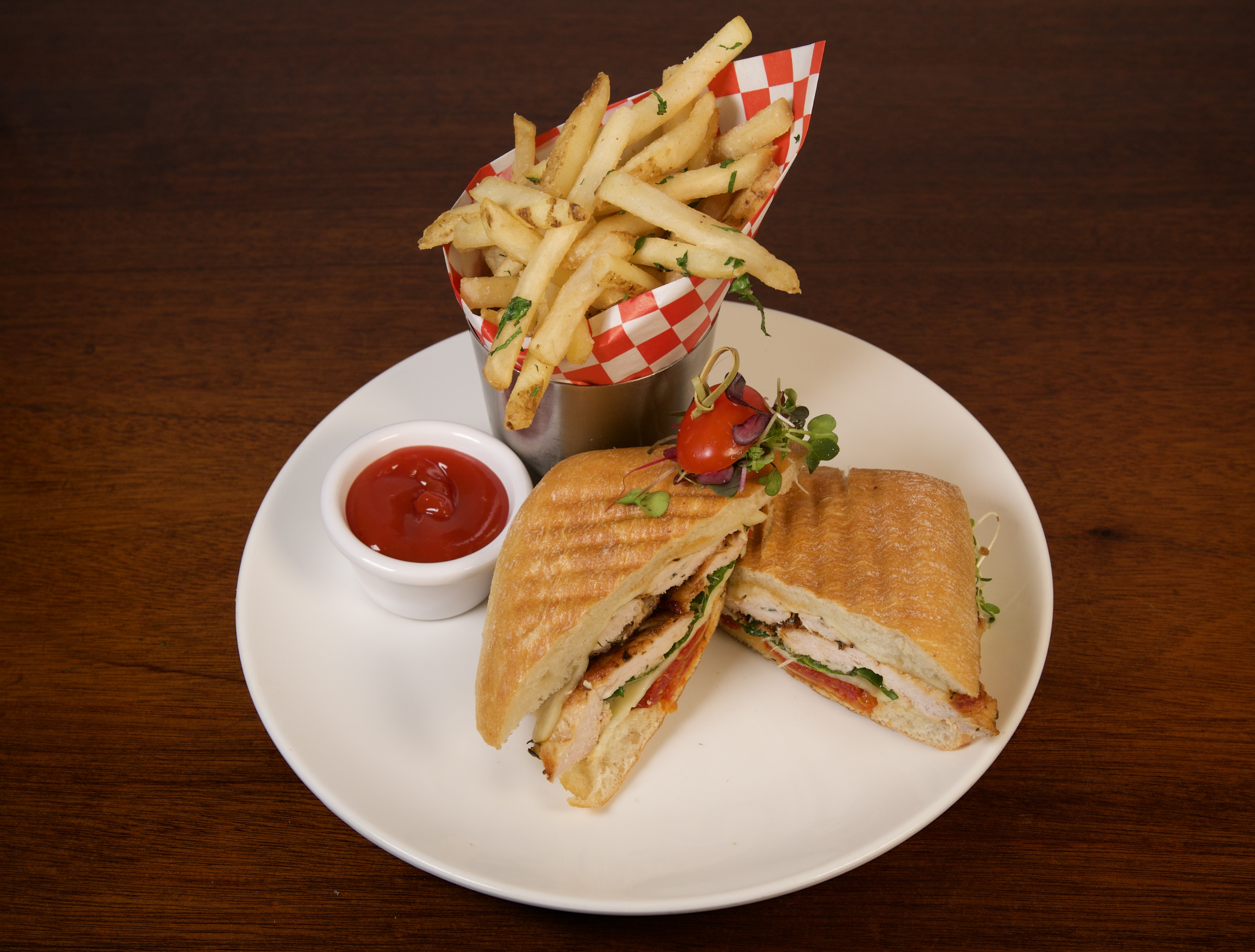 Order Grilled Chicken Panini Lunch food online from Pershing Square Cafe store, New York on bringmethat.com