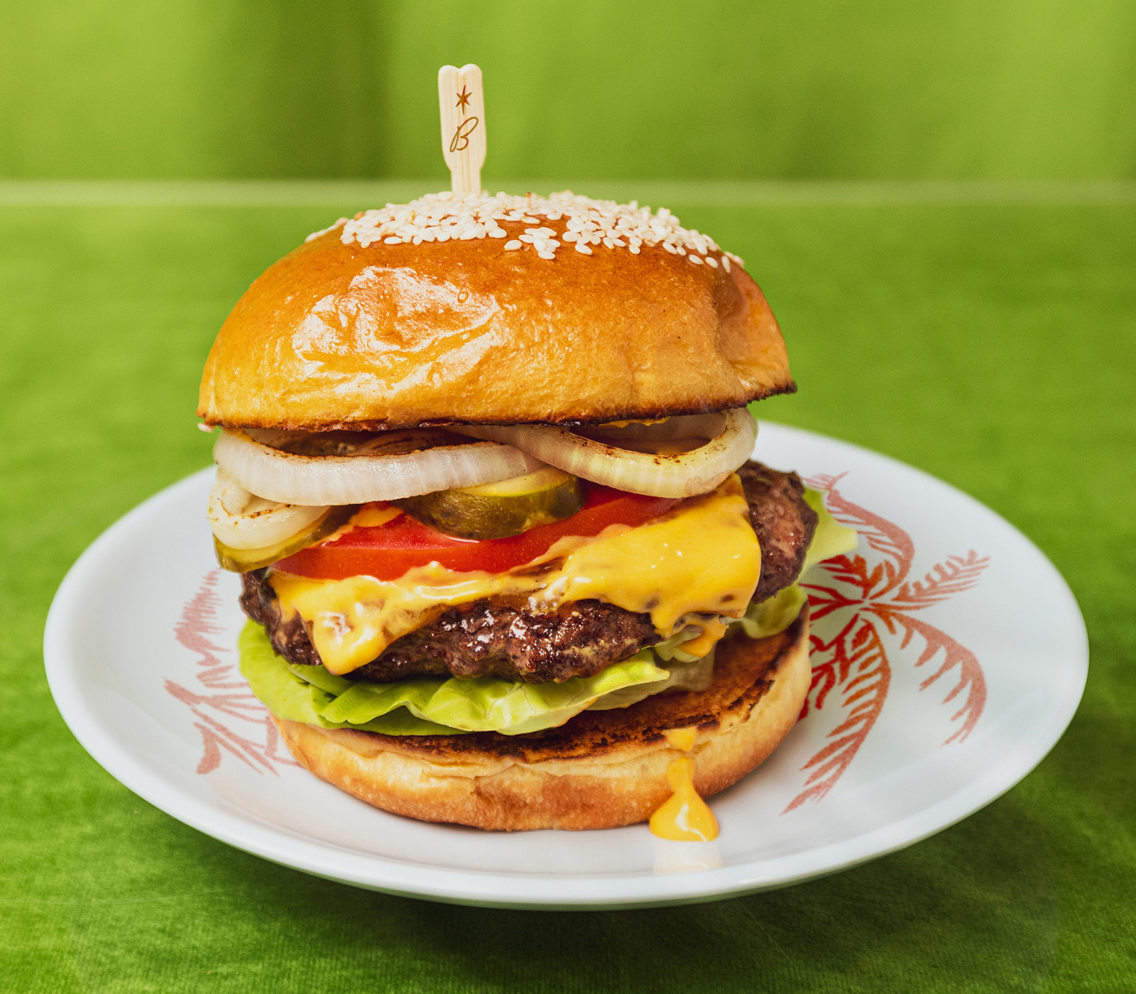 Order House Cheeseburger food online from Beverly Hills Burger Bungalow store, Studio City on bringmethat.com