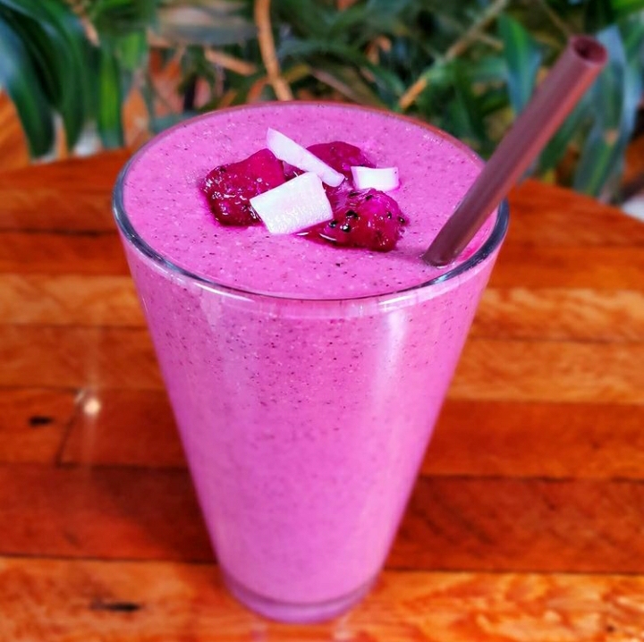 Order Pitaya Paradise Smoothie food online from Cafe Con Todo store, Seattle on bringmethat.com