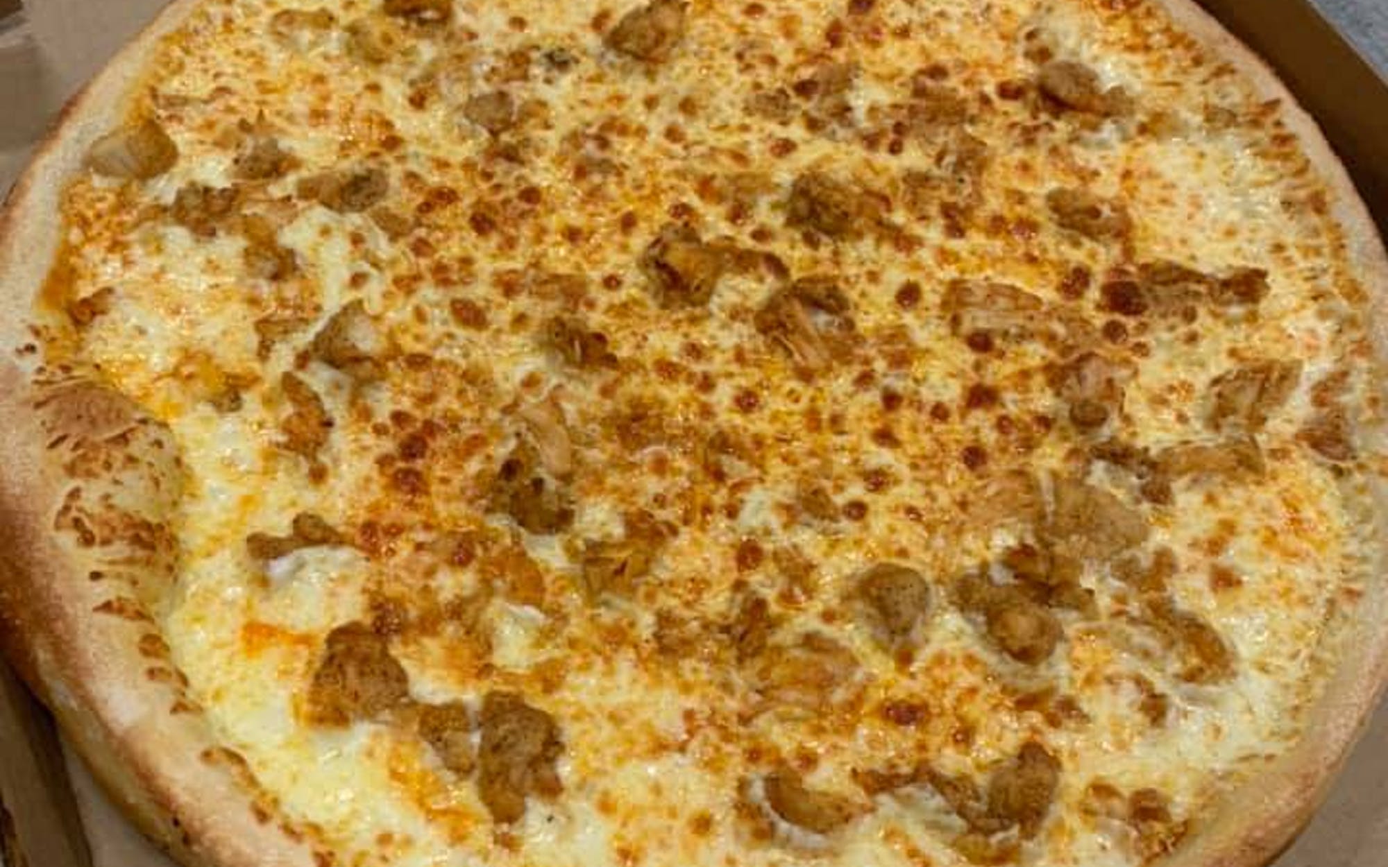 Order Buffalo Chicken Pizza food online from Wings Over Syracuse store, Syracuse on bringmethat.com