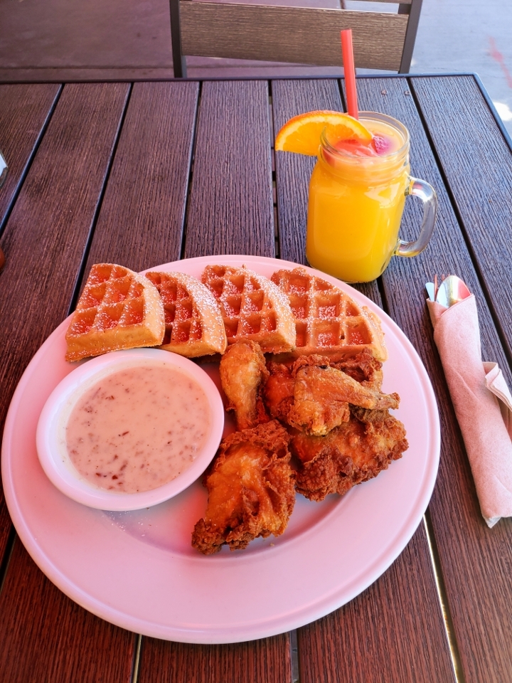 Order FRIED CHICKEN & WAFFLE food online from Uncle Johns Pancake House store, San Jose on bringmethat.com