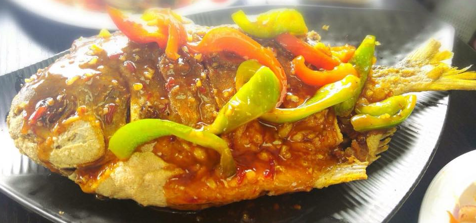 Order Pompano with Spicy Sauce food online from Chili & Lemon Thai Cuisine store, Los Angeles on bringmethat.com