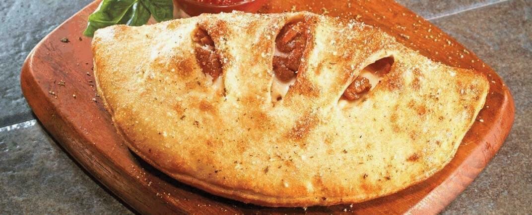 Order Chicken Calzone - Calzone food online from Ops Pizza Kitchin & Cafe store, Kingsland on bringmethat.com