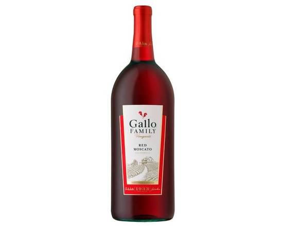 Order Gallo Family Red Moscato, 1.5L bottle (9% ABV) food online from Central Liquor Market store, Los Angeles on bringmethat.com
