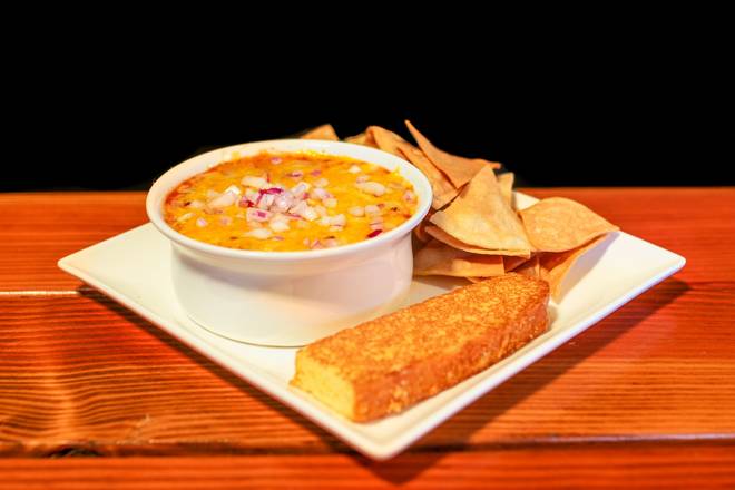 Order Crock of Chili  food online from Tommy Tavern + Tap store, Bridgewater Township on bringmethat.com