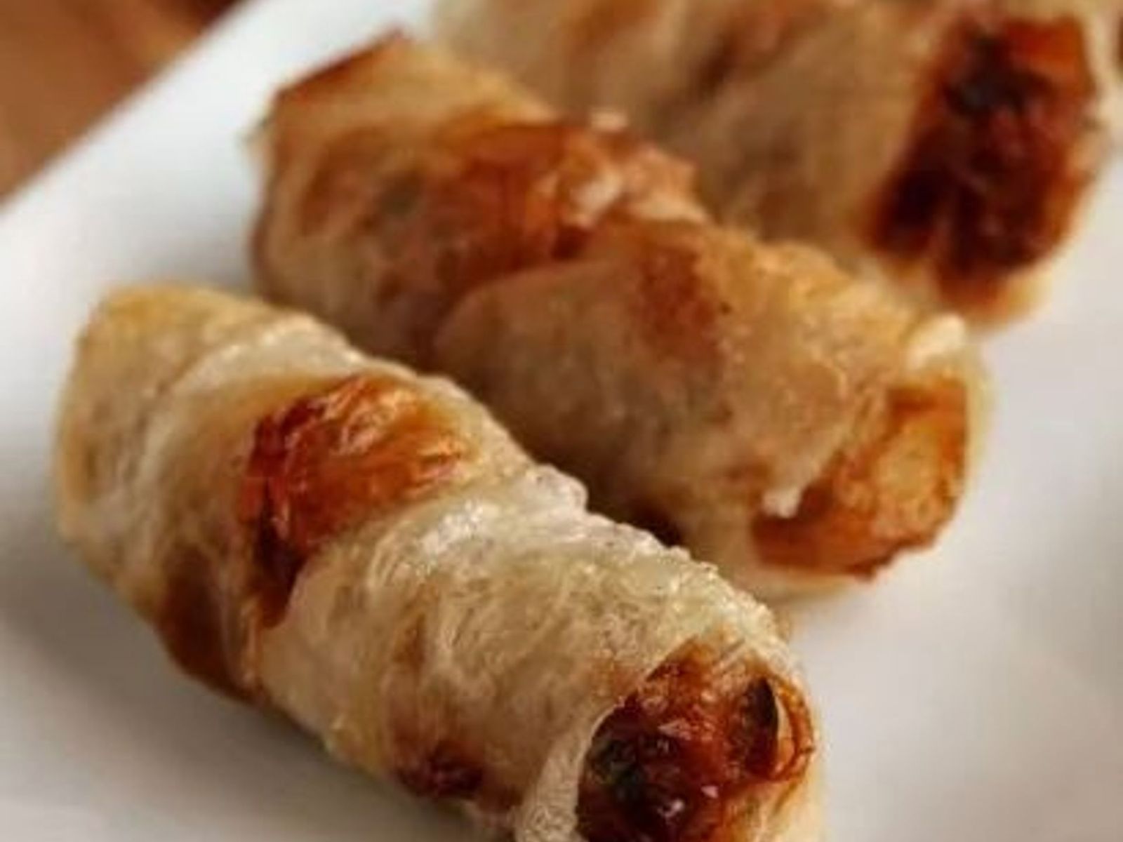 Order Extra Egg Roll food online from Pho-Nomenal store, Colorado Springs on bringmethat.com