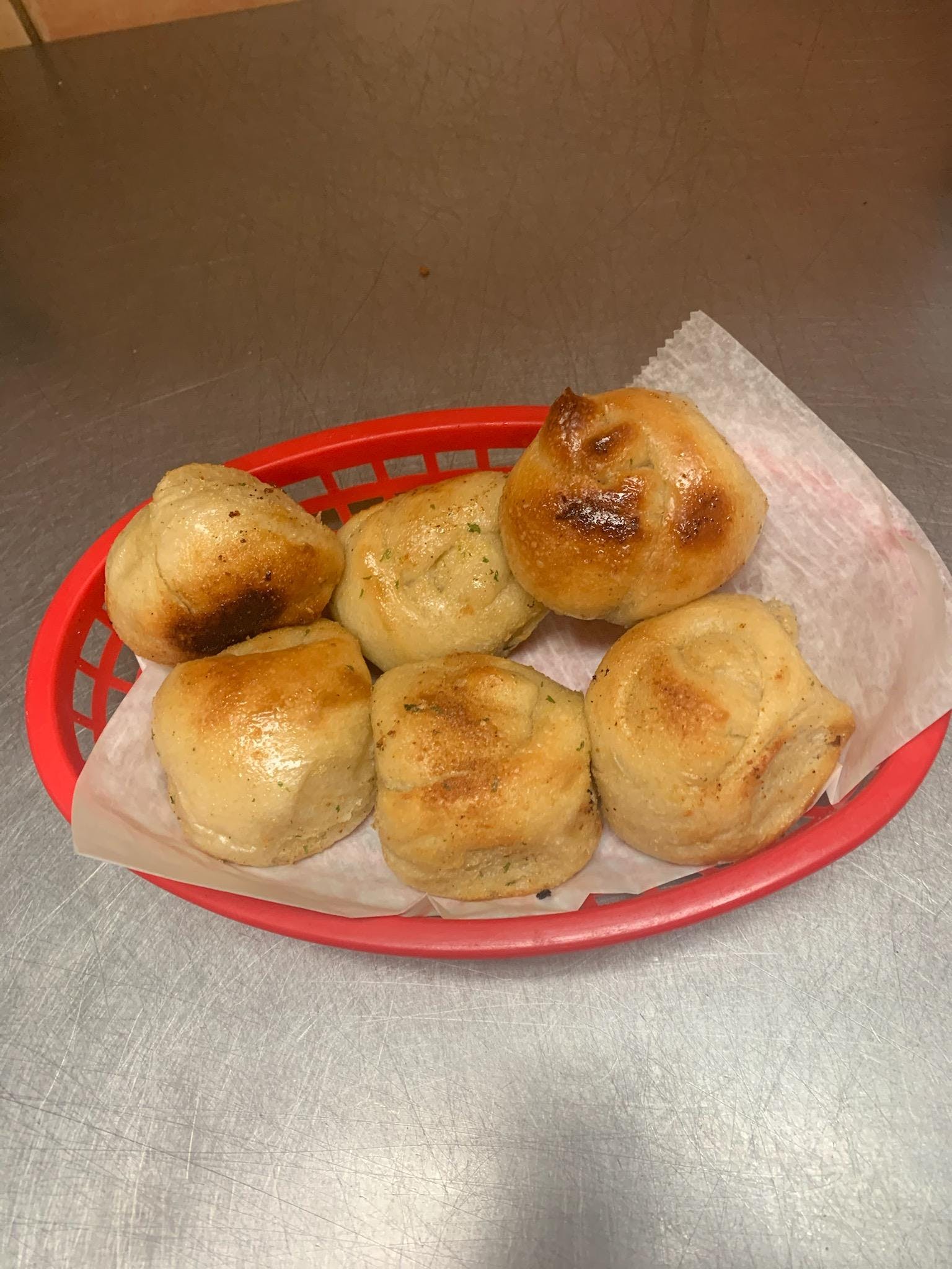 Order Famous Garlic Knots - 6 Pieces food online from Royal Pizza store, Lake Ronkonkoma on bringmethat.com