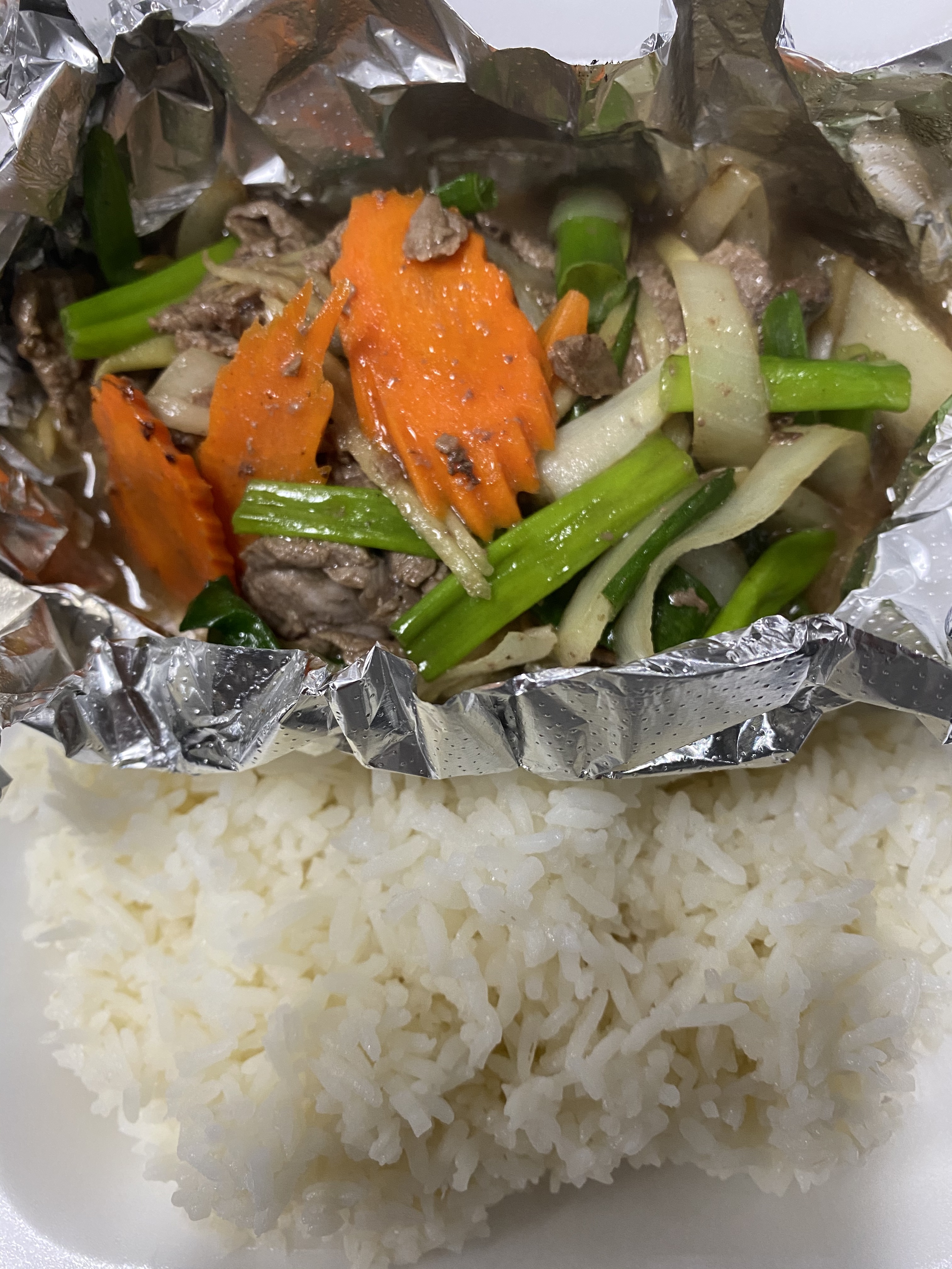 Order Mongolia Beef over Rice food online from Cajun Seafood House store, Los Angeles on bringmethat.com