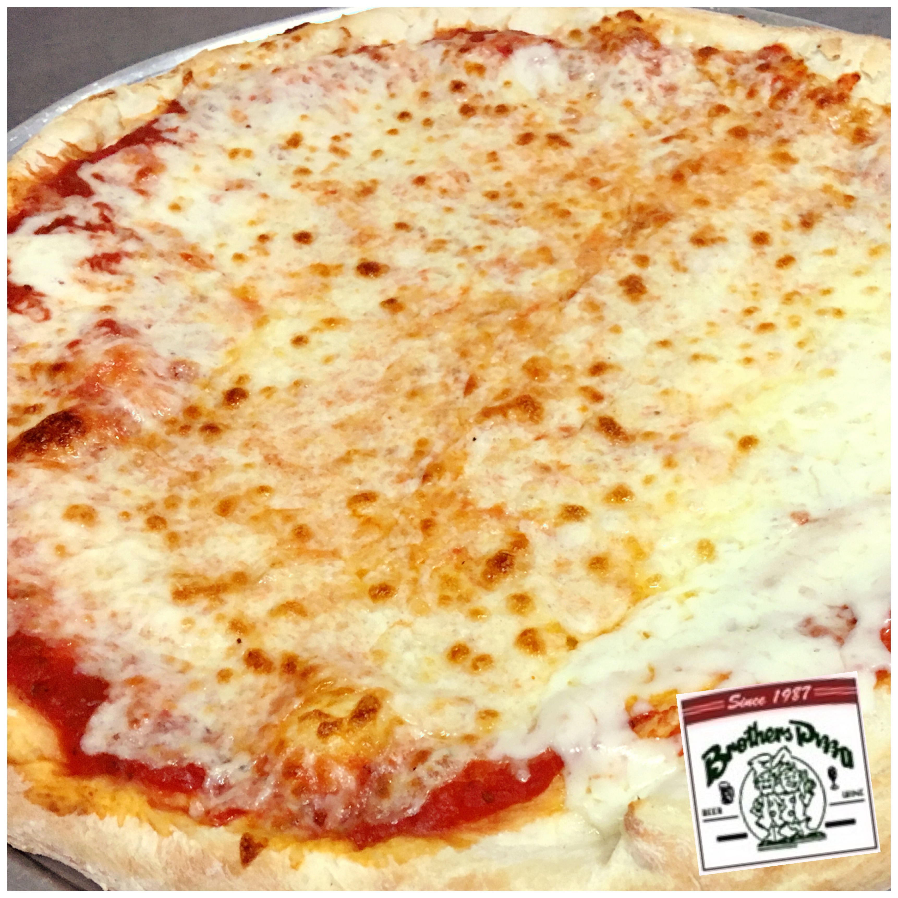 Order Cheese Pizza food online from Brothers Pizza store, San Francisco on bringmethat.com