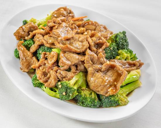 Order Beef with Broccoli 西兰花牛肉 food online from House Of Wong Restaurant store, Honolulu on bringmethat.com