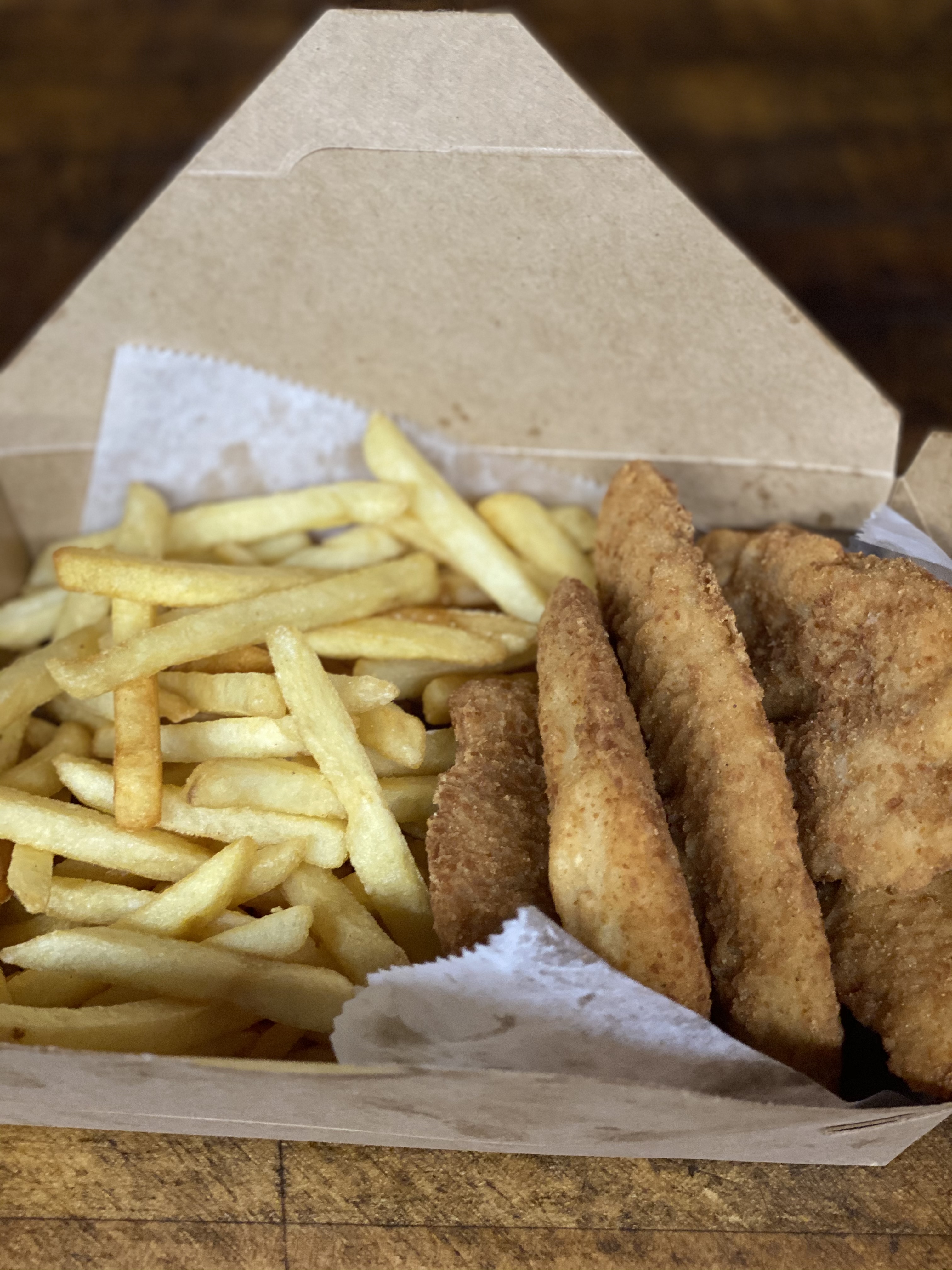 Order Chicken Fingers Dinner food online from Boston House of Pizza store, Roslindale on bringmethat.com