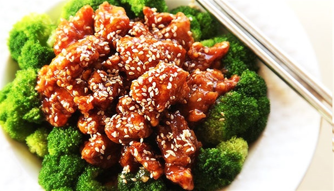 Order C26. Sesame Chicken Combo Platter 芝麻鸡 food online from China King store, Pikesville on bringmethat.com