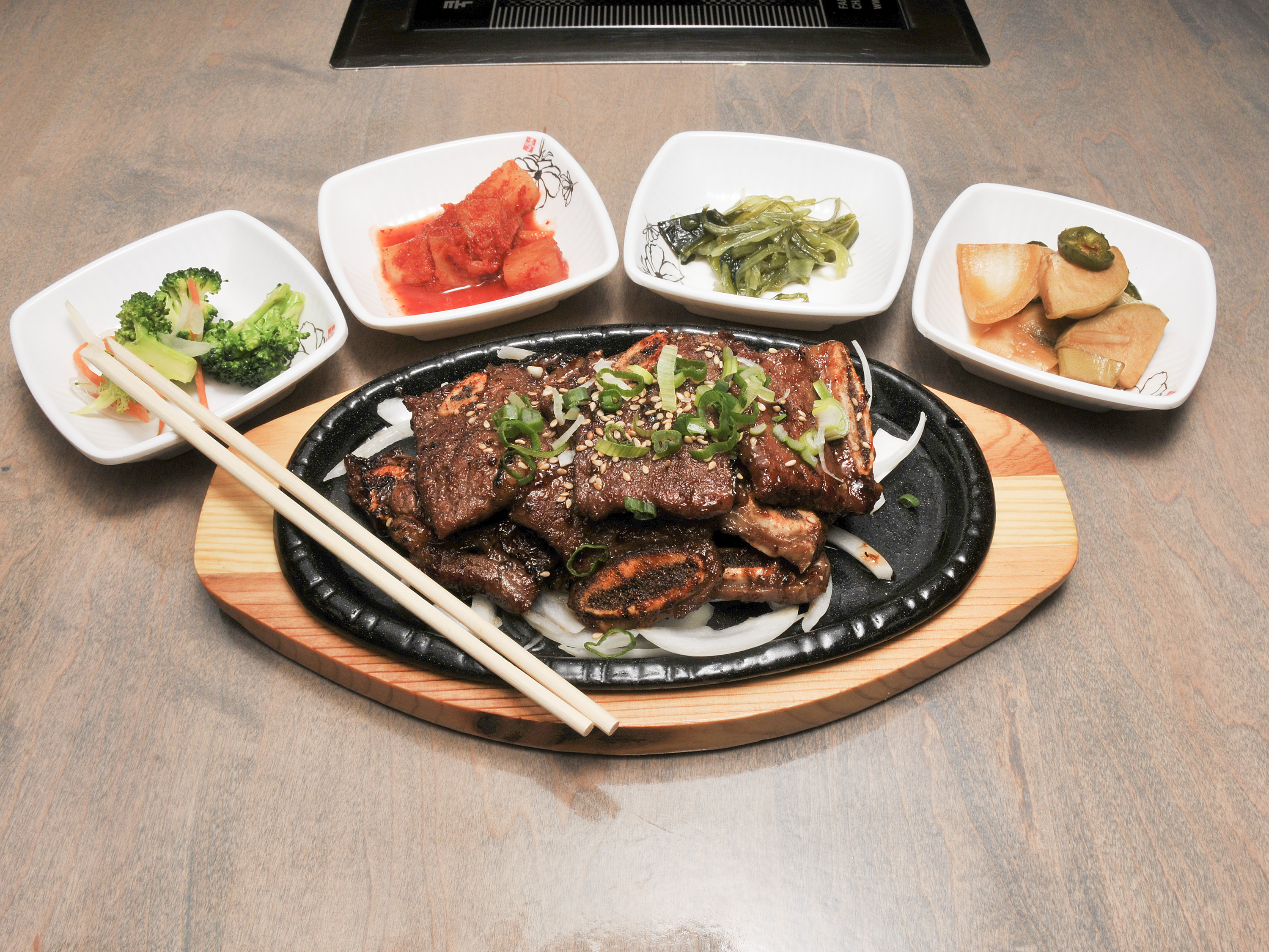 Order Korean Style Grilled Beef Ribs and Soybean Paste Stew Combo 갈비+된장 food online from Chosun Ok store, Durham on bringmethat.com