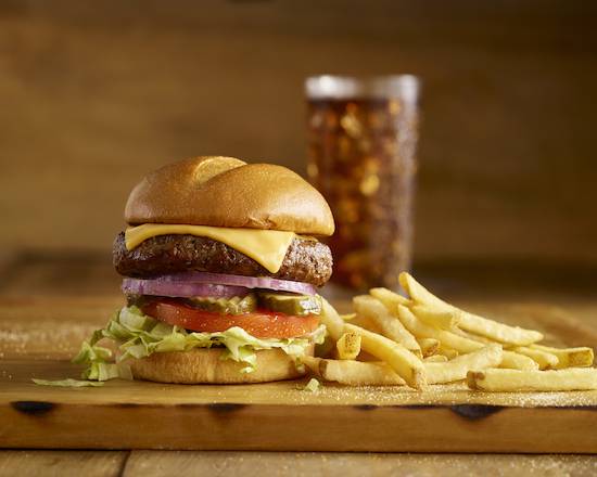 Order Classic Cheeseburger food online from Ruby Tuesdays store, Las Cruces on bringmethat.com