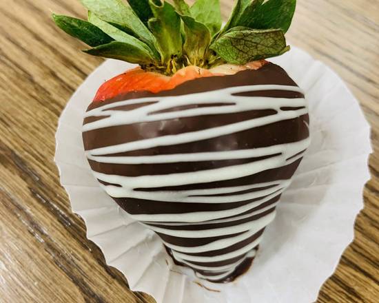 Order Chocolate Covered Strawberry food online from Ooh La La Bakery LLC store, Wheaton on bringmethat.com