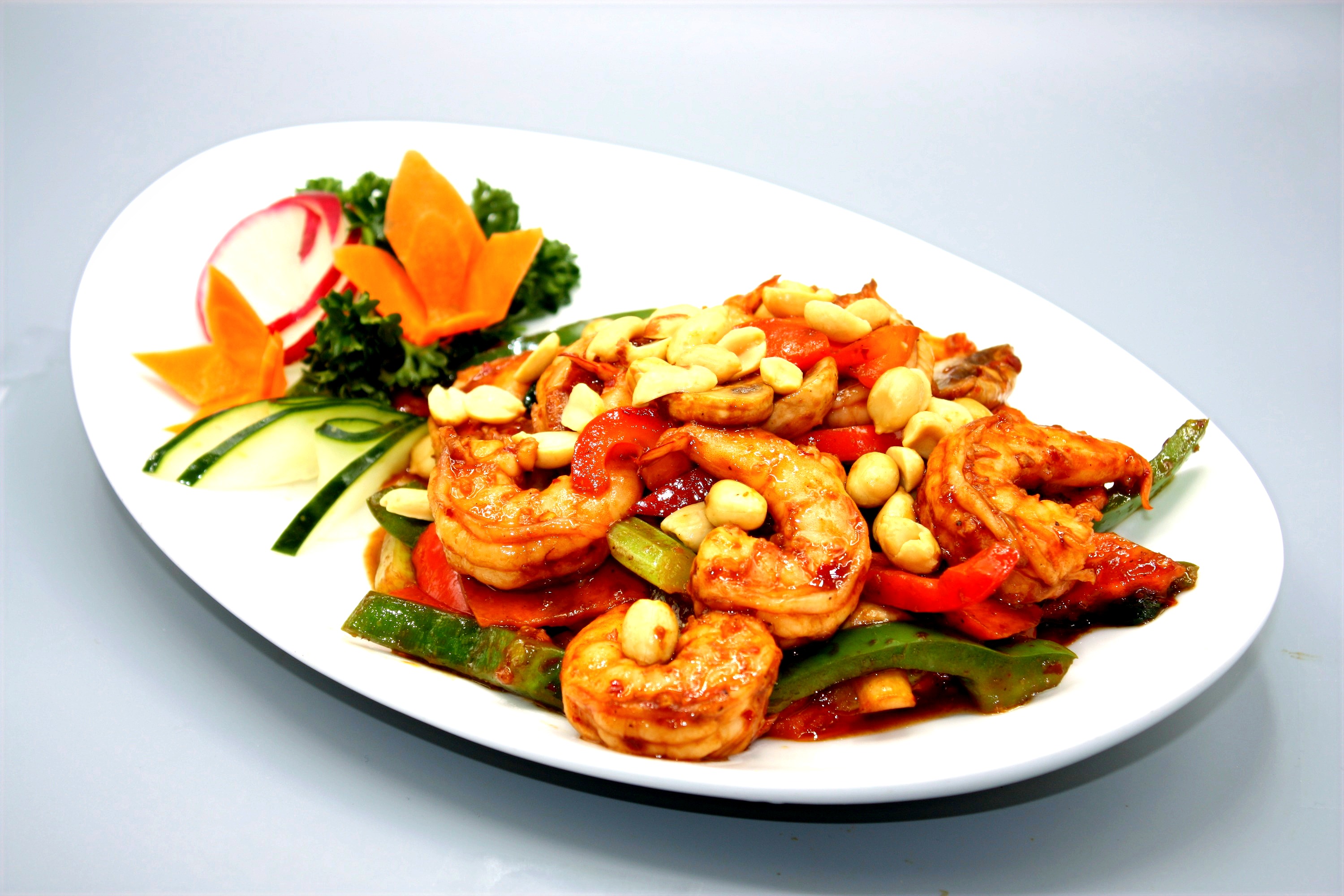 Order Kung Pao Shrimp food online from Chau's cafe store, Ashburn on bringmethat.com